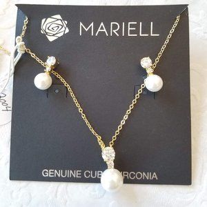 Gold, Pearl and Cubic Zirconia jewelry set